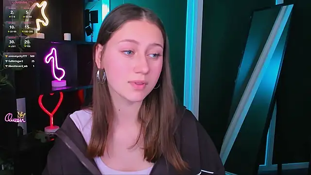 arianaa cat online show from April 26, 7:22 pm