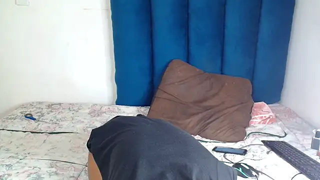 Snapshot of SexyyMandy chatting on May 11, 2:45 pm SexyyMandy online show from May 11, 2:45 pm