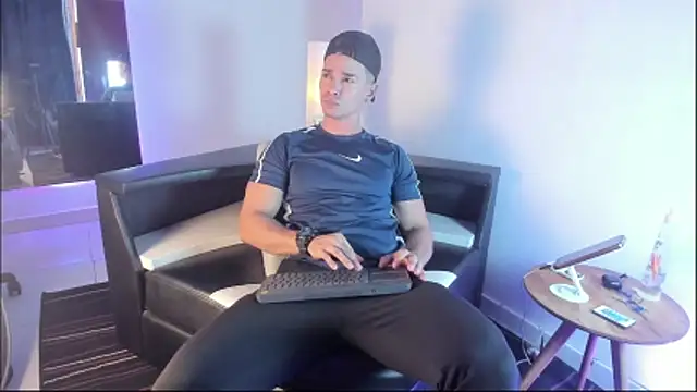 Snapshot of CRISTHIAN_WOLF1 chatting on May 19, 8:59 pm CRISTHIAN WOLF1 online show from May 19, 8:59 pm