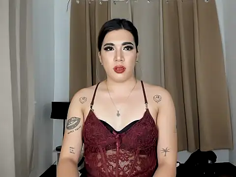 tsbigmilk online show from March 25, 3:40 pm