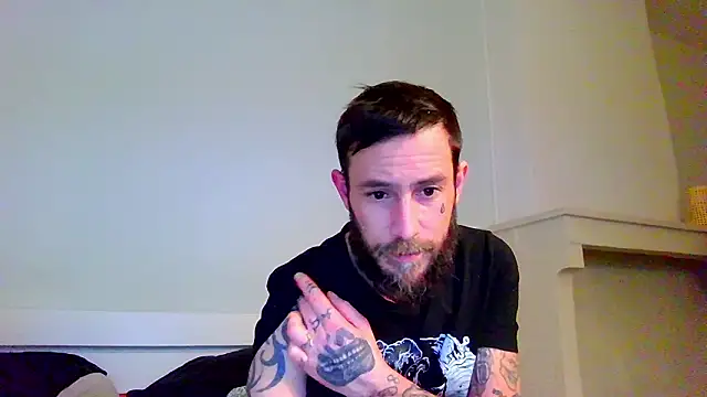 inktattoo42 online show from February 3, 12:42 am