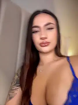 Snapshot of _celeste__moore chatting on May 4, 8:16 pm celeste moore online show from May 4, 8:16 pm