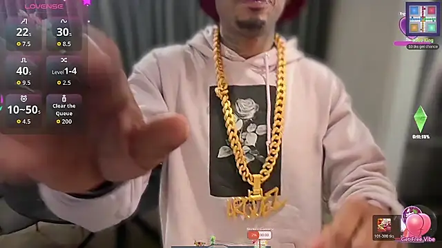 StillArQuez online show from June 8, 2:12 am