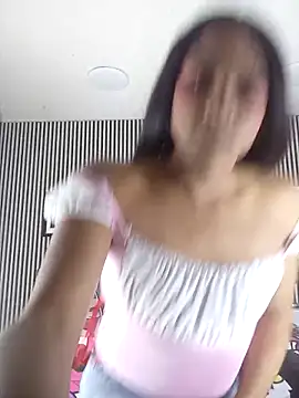 Sophia Valentina online show from February 5, 1:05 pm