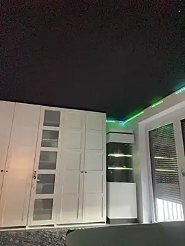 Just-Lilly online show from March 24, 3:50 pm