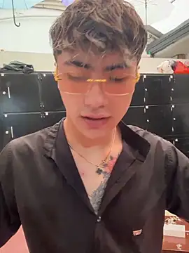 AlexanderCollman2 online show from April 3, 9:46 pm