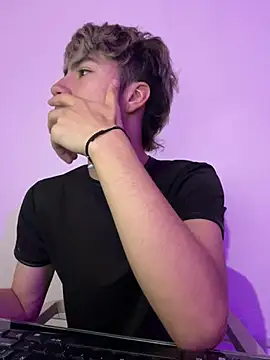 AlexanderCollman2 online show from April 23, 2:46 am