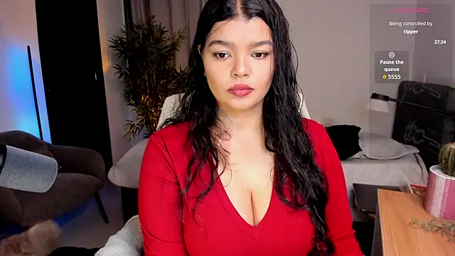 moonhelen online show from April 11, 2:49 am