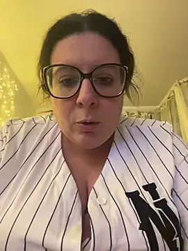 JasmineGlow7 online show from March 29, 10:21 pm