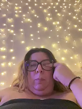 JasmineGlow7 online show from April 22, 10:33 pm