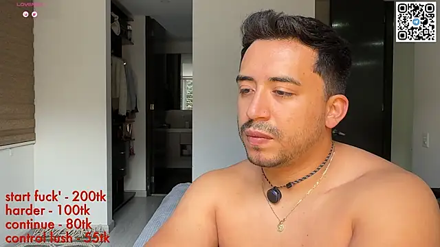 Snapshot of Sofii_n_Diego chatting on July 8, 9:41 pm Sofii n Diego online show from July 8, 9:41 pm