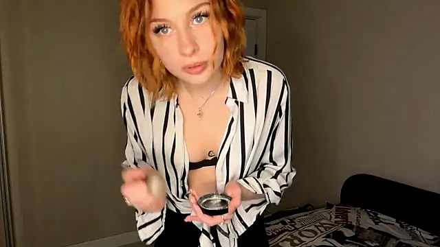 LuxuryRita online show from March 5, 11:39 am