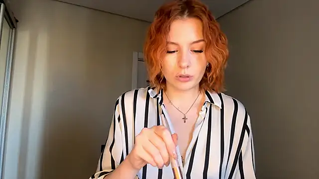 LuxuryRita online show from March 6, 2:24 pm