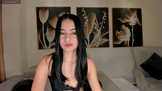 LucieMartin online show from April 19, 11:42 am