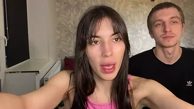 sweetiepipe online show from April 15, 4:03 pm