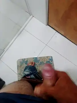 pau-de-ourod online show from April 11, 9:02 am