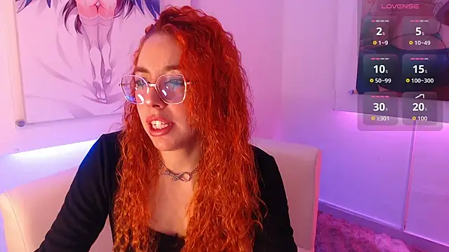 Snapshot of mere_in_redd chatting on July 21, 12:29 pm mere in redd online show from July 21, 12:29 pm