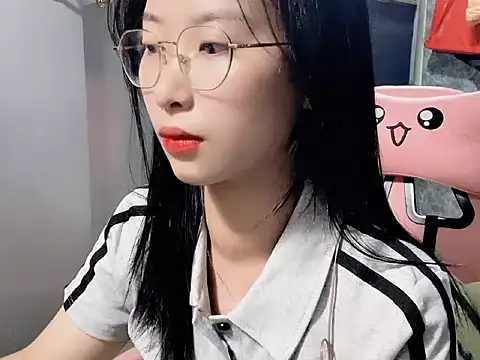 Linne6789 online show from March 3, 1:56 am