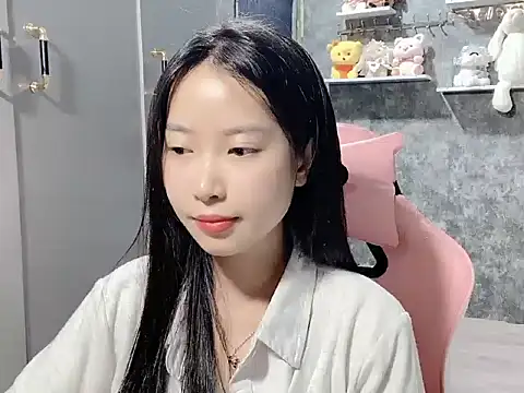 Linne6789 online show from April 22, 2:51 pm