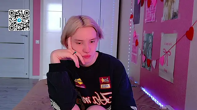 Ron Vilss online show from April 14, 5:02 am