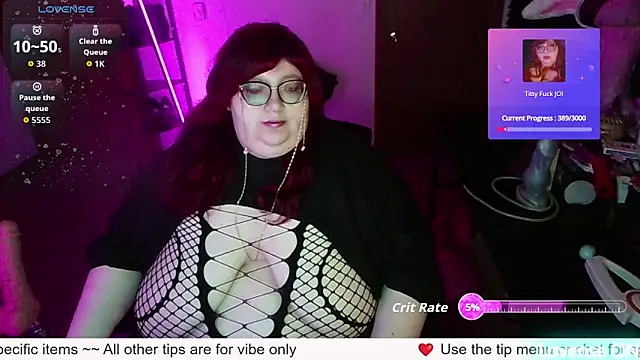 Snapshot of RileySynn chatting on June 19, 3:22 am RileySynn online show from June 19, 3:22 am