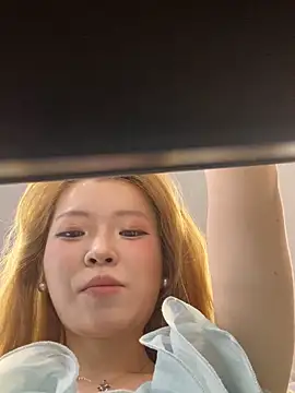 Snapshot of Rabbit-15 chatting on June 6, 8:08 am Rabbit-15 online show from June 6, 8:08 am