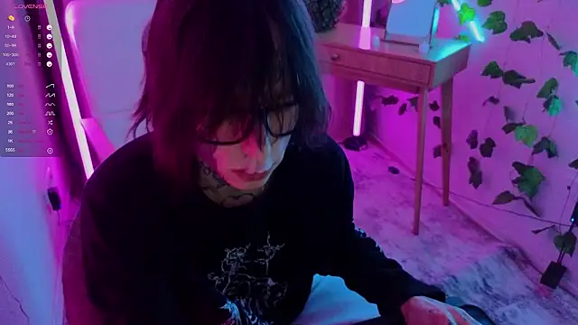 swagamee online show from February 11, 9:09 pm