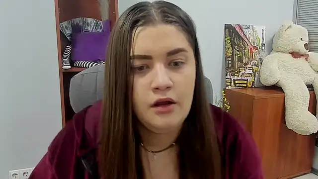 Snapshot of Maddinia chatting on February 20, 8:16 am Maddinia online show from February 20, 8:16 am