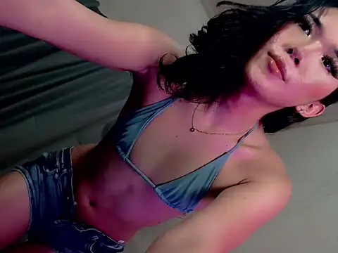 Snapshot of girlyteengrl chatting on July 2, 5:46 am girlyteengrl online show from July 2, 5:46 am