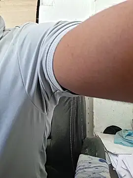 hot---boy1 online show from March 4, 9:04 am