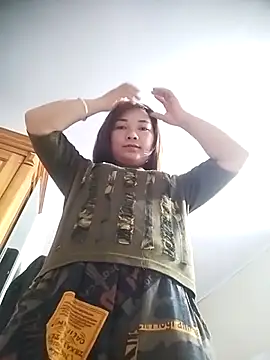 Snapshot of cute-hiphop chatting on June 8, 4:46 am cute-hiphop online show from June 8, 4:46 am