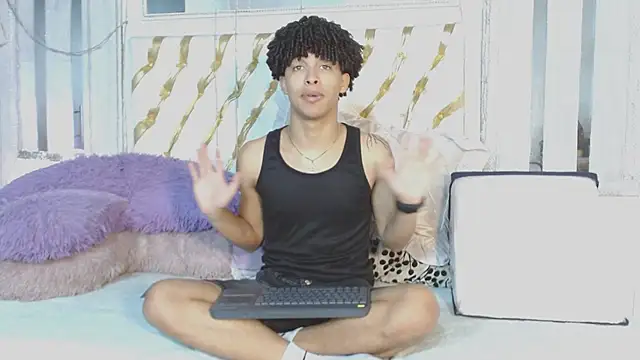 ian smith  online show from April 20, 11:35 am