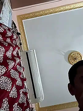 Mumbai handsom92 online show from April 22, 3:13 pm