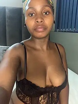 SexyLaylahx online show from February 6, 1:32 am