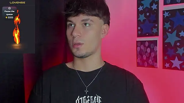 Snapshot of manu__05 chatting on March 7, 1:02 am manu 05 online show from March 7, 1:02 am