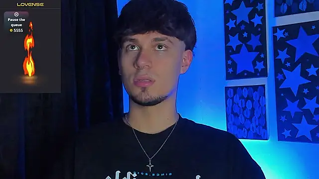 Snapshot of manu__05 chatting on March 17, 3:11 am manu 05 online show from March 17, 3:11 am