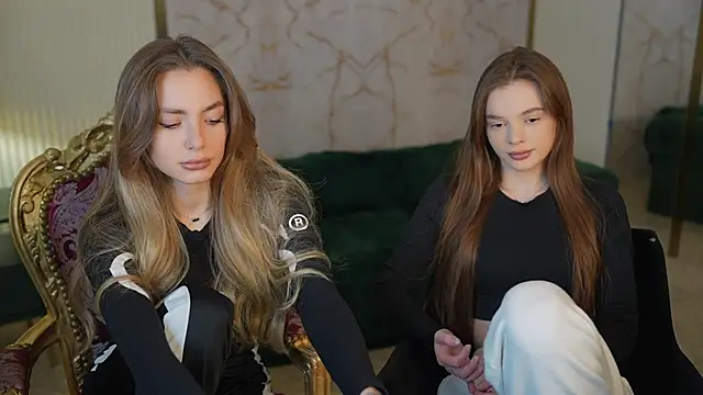 Snapshot of Zlata_Sky chatting on February 8, 7:38 pm Zlata Sky online show from February 8, 7:38 pm