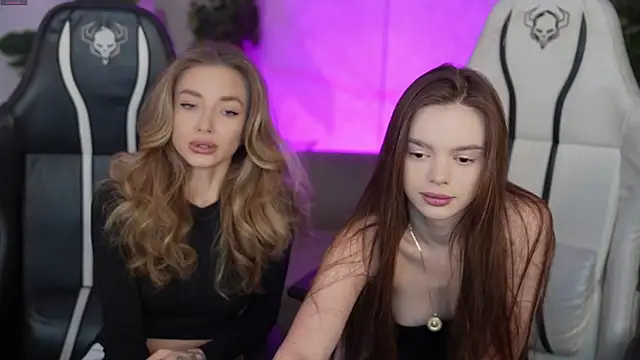 Snapshot of Zlata_Sky chatting on September 24, 2:53 pm Zlata Sky online show from September 24, 2:53 pm