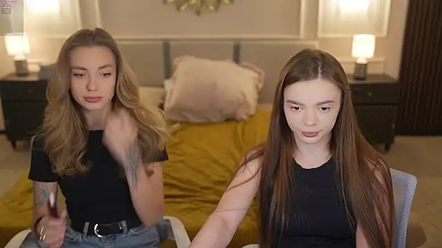 Snapshot of Zlata_Sky chatting on September 26, 2:43 pm Zlata Sky online show from September 26, 2:43 pm