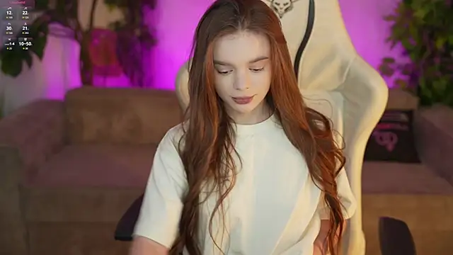 Snapshot of Zlata_Sky chatting on October 26, 9:21 pm Zlata Sky online show from October 26, 9:21 pm