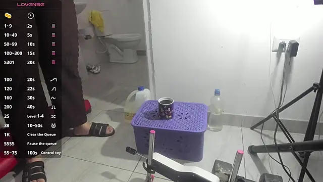 mature gold1 online show from April 21, 12:00 pm