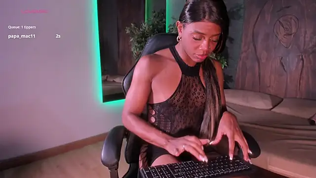 Shayna lee online show from February 13, 9:44 pm