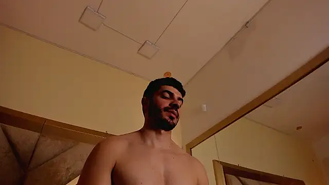 LaraandAxel online show from February 27, 8:20 pm