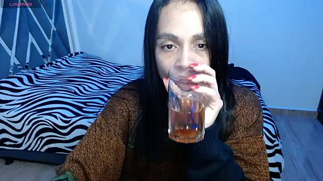 paula lopez   online show from April 10, 11:42 pm