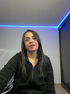 paula lopez   online show from July 23, 11:24 pm