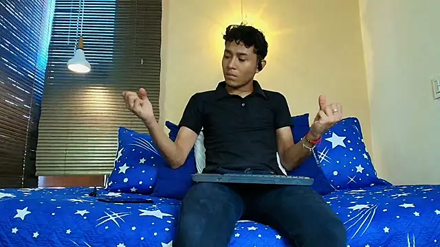 Damon Salvarote S online show from April 20, 7:15 pm