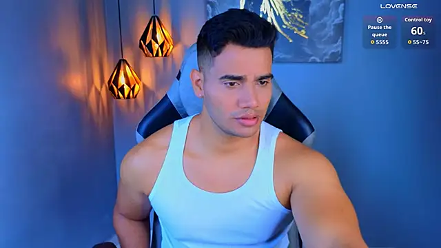 Snapshot of AndresRodriguez1 chatting on April 30, 1:50 pm AndresRodriguez1 online show from April 30, 1:50 pm