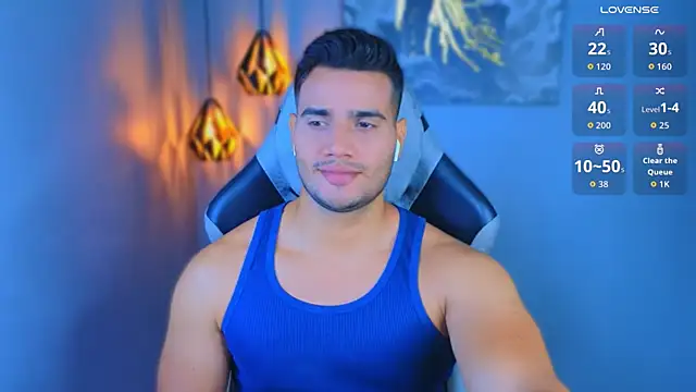 Snapshot of AndresRodriguez1 chatting on May 4, 12:56 pm AndresRodriguez1 online show from May 4, 12:56 pm