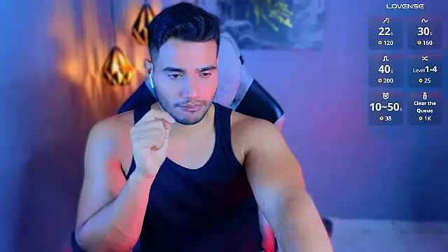 Snapshot of AndresRodriguez1 chatting on May 6, 11:32 pm AndresRodriguez1 online show from May 6, 11:32 pm