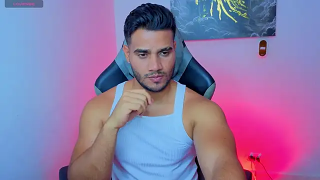 Snapshot of AndresRodriguez1 chatting on June 5, 10:59 pm AndresRodriguez1 online show from June 5, 10:59 pm